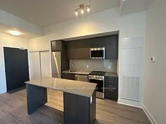 185 Deerfield Road 113, Newmarket, On L3y 0g7