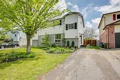49 Hudson Crescent, Bradford West Gwillimbury, ON L3Z 2J9