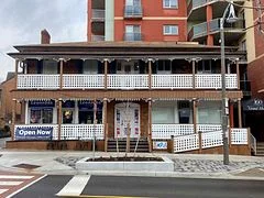 166 Woodbridge Avenue 201, Vaughan, On L4l 2s7