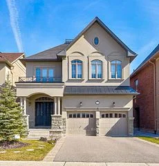 103 Chaiwood Court, Vaughan, On L6a 0z9