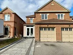 38 Futura Avenue, Richmond Hill, On L4s 1s8