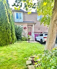 333 Spruce Grove Crescent, Newmarket, On L3x 2x2