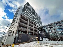 185 Deerfield Road 1003, Newmarket, ON L3Y 2L8