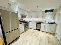14 Royal Colwood Court, Vaughan, On L4k 2j3