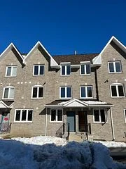 75 Weldrick Road E 105, Richmond Hill, On L4c 0h9