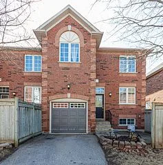 41 Sandlewood Court, Aurora, On L4g 7n2