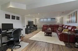 330 Gells Road, Richmond Hill, On L4c 3a6
