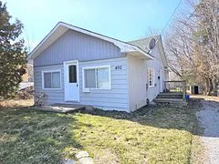 402 The Queensway South, Georgina, On, L4p 2c5