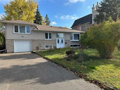 16 Orlon Crescent Bsmt, Richmond Hill, ON L4C 6S5