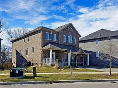17 Richmond Park Drive, Georgina, ON L4P 0H2