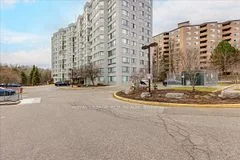 270 Davis Drive 808, Newmarket, On L3y 8k2