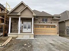 158 Hawkins Street, Georgina, On L0e 1r0
