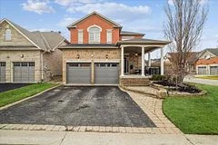 2 Sunrise Ridge Trail 32, Whitchurch-stouffville, On L4a 0c9