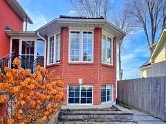 66A Cooks Bay Drive Lower, Georgina, ON L4P 1L8