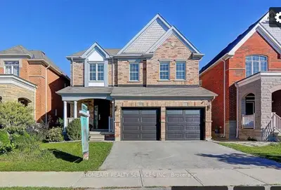 153 Summerlyn Trail, Bradford West Gwillimbury, On L3z 0e4