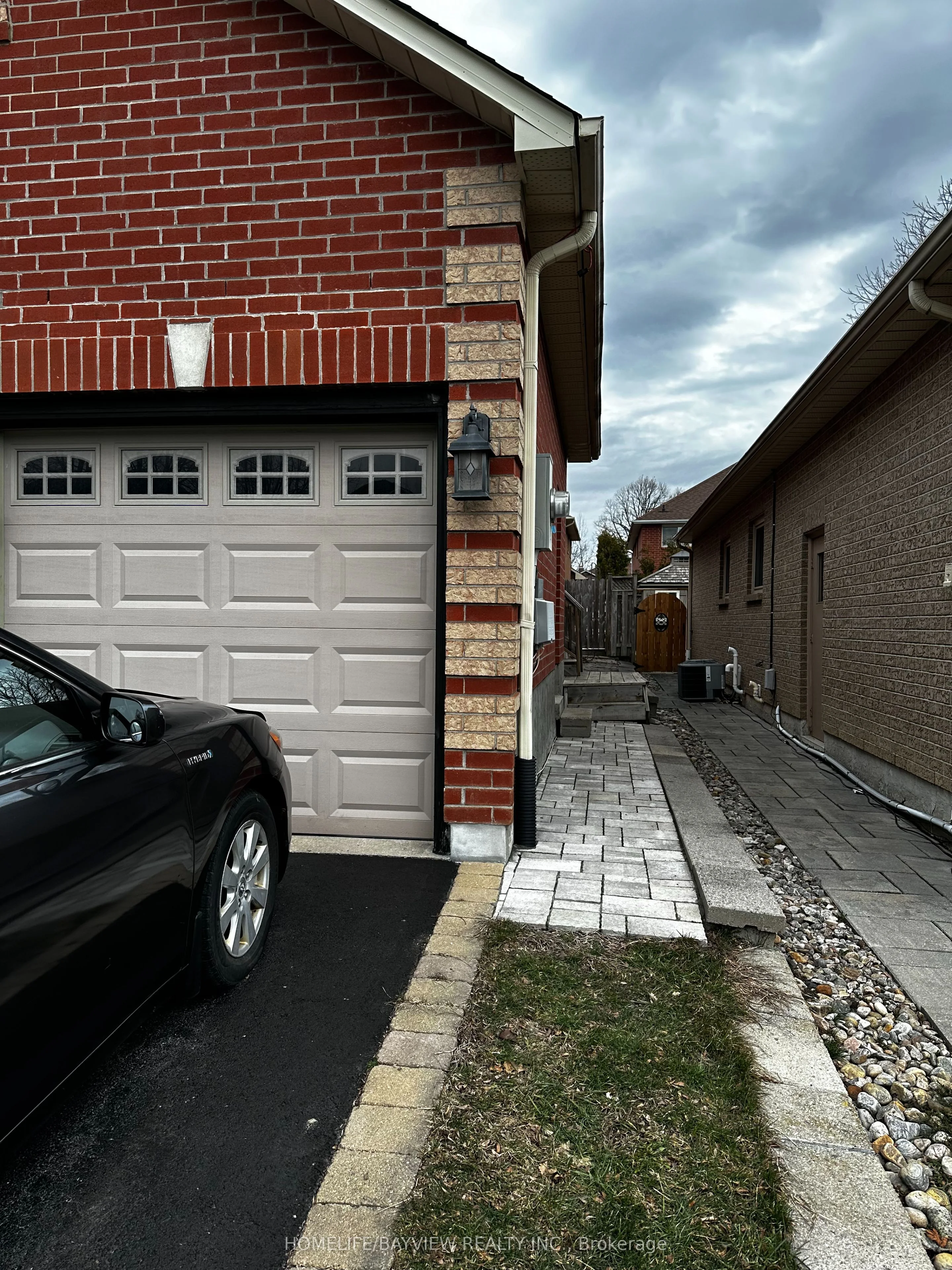472 Binns Avenue (bsmt), Newmarket, On L3x 1t8
