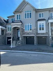 62 Lyall Stokes Circle, East Gwillimbury, On L0g 1m0