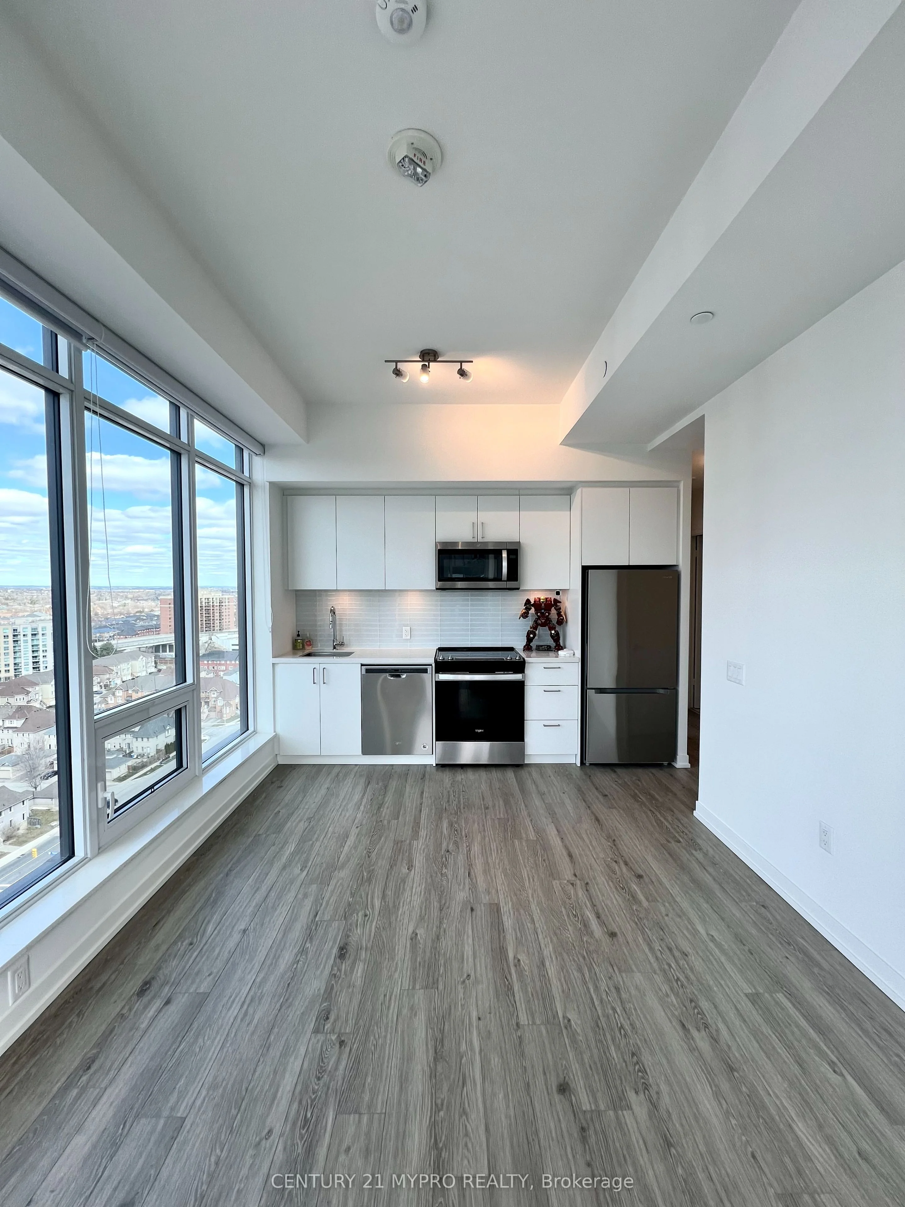 8868 Yonge Street 1802E, Richmond Hill, ON L4C 1Z8