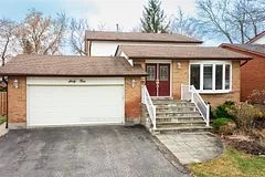 64 Cardinal Crescent, Newmarket, On L3y 5y2