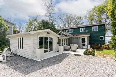 537-a Eagle Road, Georgina Islands, On L0e 1r0