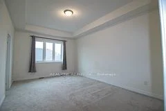 40 Mallery Street, Richmond Hill, On L4s 0j1