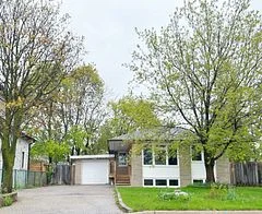 75 Sussex Avenue, Richmond Hill, ON L4C 2E8
