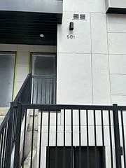 2 Steckley House Lane 901, Richmond Hill, ON L4S 0N2