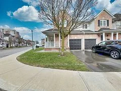 51 Northern Heights Drive 27B, Richmond Hill, ON L4B 4C9