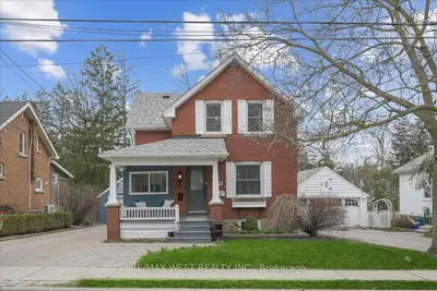 16 Elizabeth Street S, Richmond Hill, On L4c 3v4