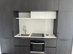 2 David Eyer Road 322, Richmond Hill, ON L4S 0N6