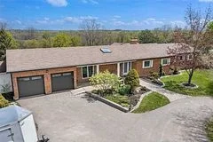 284 Catering Road E Main, Georgina, ON L0E 1R0