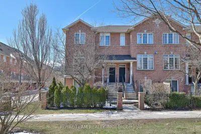 23 Observatory Lane 280, Richmond Hill, ON L4C 0M7