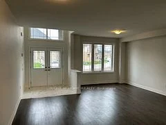 14 Fair Winds Lane Main, East Gwillimbury, ON L9N 0V5
