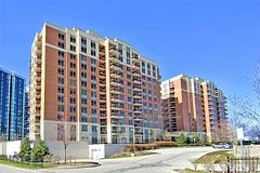 73 King William Crescent 810, Richmond Hill, ON L4B 0C2