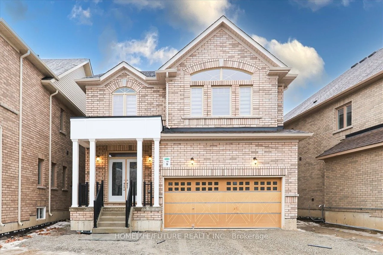 9 Mac Campbell Way Upper, Bradford West Gwillimbury, On L3z 4m7