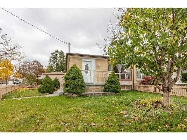 301 Browndale Crescent, Richmond Hill, ON L4C 3H9