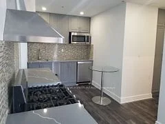 6710 Main Street Apt #4, Whitchurch-stouffville, On L4a 7w5