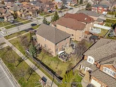 75 Shaftsbury Avenue, Richmond Hill, ON L4C 0R3