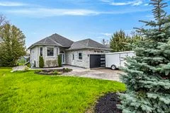165 Cedar Street, Georgina, ON L4P 2J4