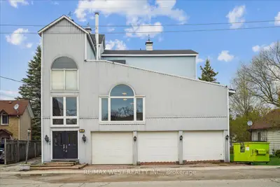 48 Main Street, East Gwillimbury, On L0g 1m0