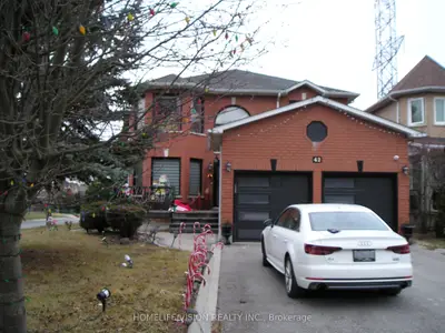 42 Campania Court Lower, Vaughan, On L4h 1g4