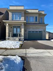 6 Eastgrove Square, East Gwillimbury, ON L9N 0R3