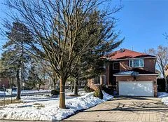 132 Old Surrey Lane, Richmond Hill, On L4c 6m2