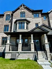 11 Verbena Street, East Gwillimbury, ON L9N 0T6