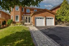 8 Hiram Road, Richmond Hill, ON L4C 9G1