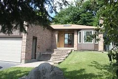 114 Collings Avenue, Bradford West Gwillimbury, ON L3Z 1S4