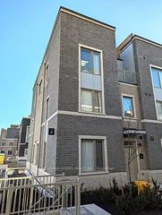 10 Almond Blossom Mews 97, Vaughan, On L4k 0n6