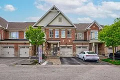 8 Expedition Crescent, Whitchurch-Stouffville, ON L4A 0T1