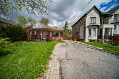 39 Rockport Crescent, Richmond Hill, On L4c 2l7