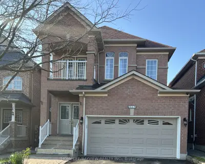 827 Colter Street, Newmarket, On L3x 2v2